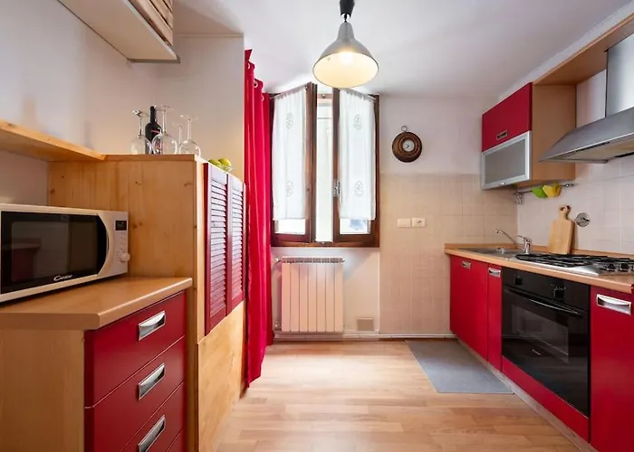 Keys Of Italy - Mercato 20 - Modern 1 Bedroom Nearby Mercato Centrale